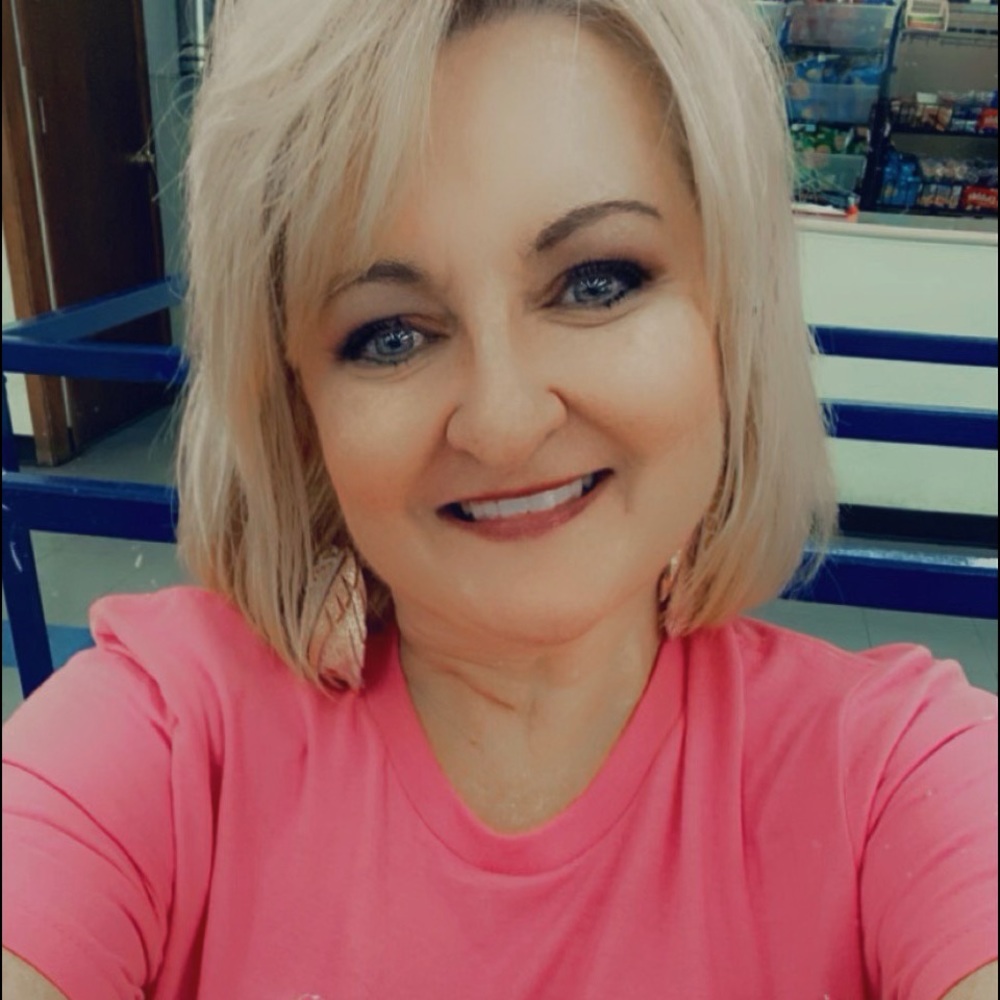 Meet your Posher, Traci
